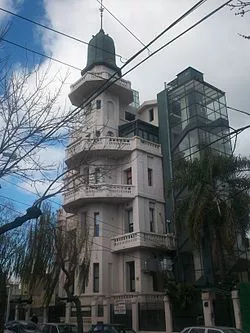 250px-Palacio_de_los_bichos_3