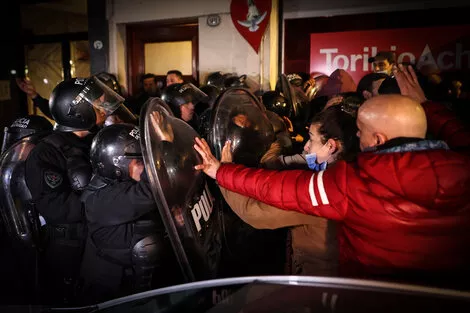 620301-6f7f50fa5723fdee29ea1b439710aaaa95cc0c71_0