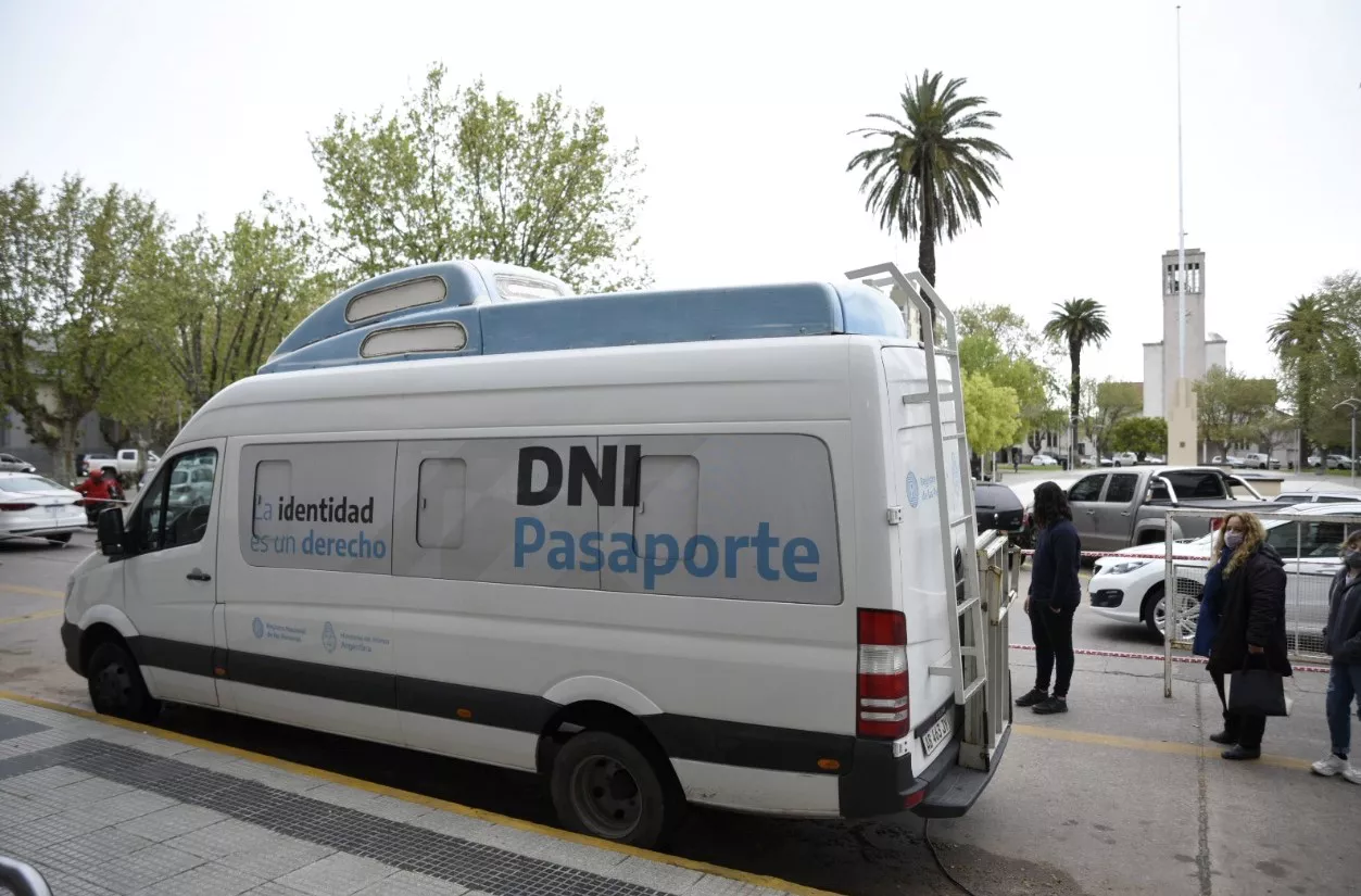 CAMIONETA RENAPER PEHUA