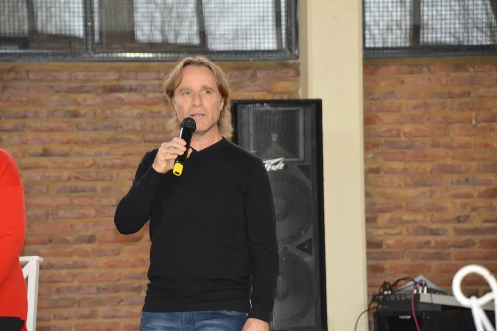 353042106_10230409440804097_218482139928359970_n