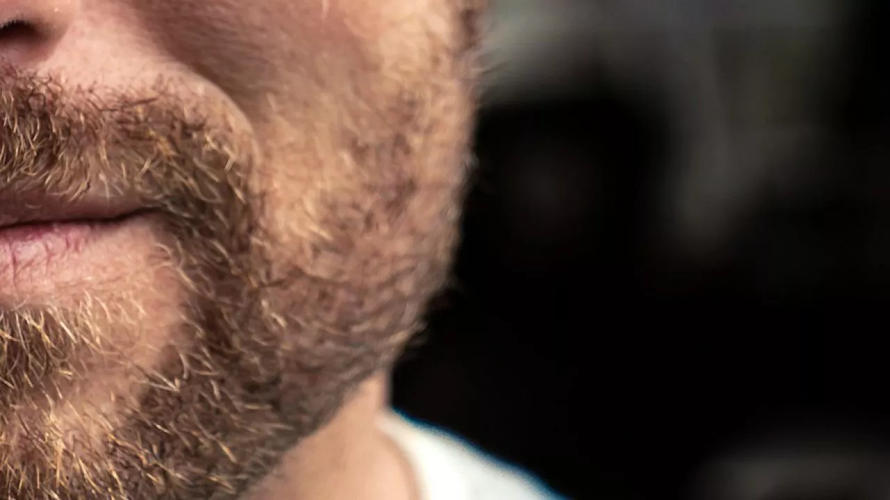 Este-es-el-tipo-de-vello-facial-que-a-ellas-les-gusta-más-según-la-ciencia-1280x720