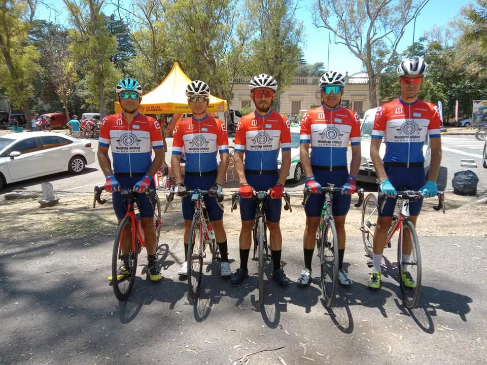 319715465_560141116152759_4739596010261041509_n