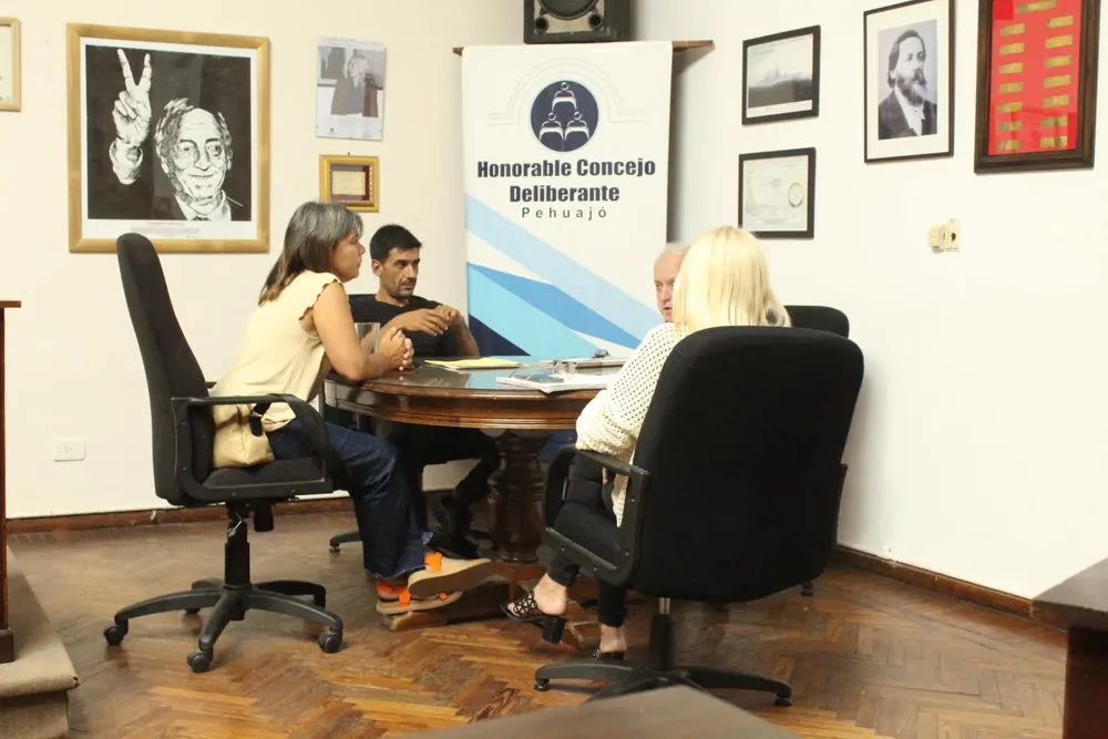 417880940_895278775933075_2172962774522680368_n