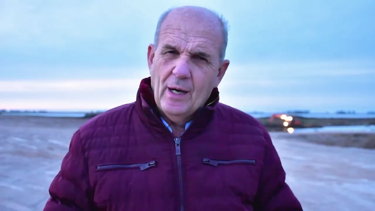 vlcsnap-2024-06-04-21h38m04s798