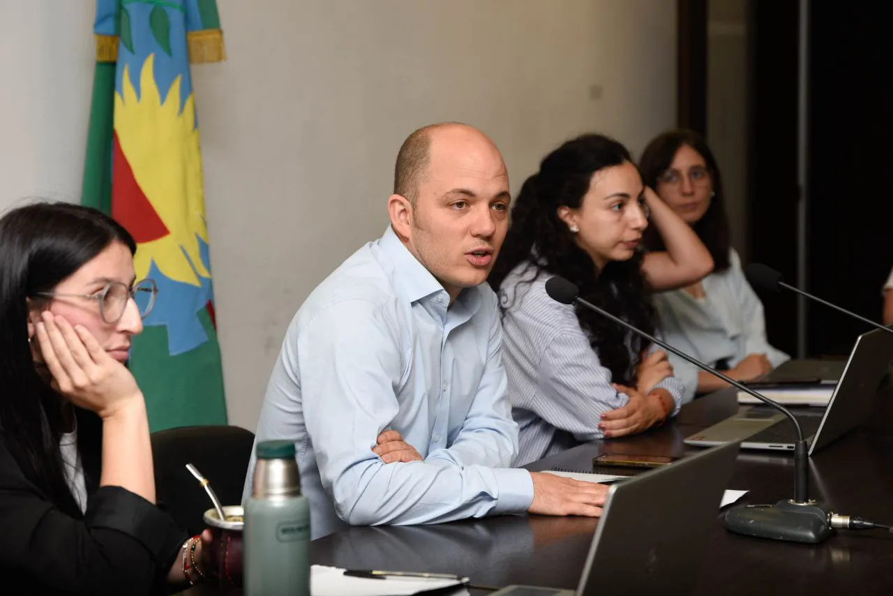 Avelino en Anexo de La Plata