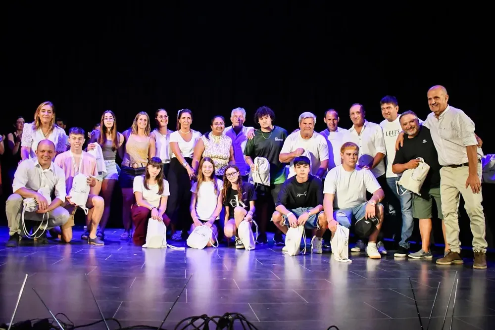 606401965_1418953979593482_6258886367389356174_n