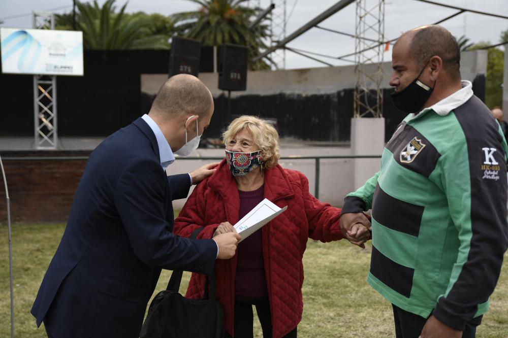 multimedia.grande.9a3a6db60b2f6a22.5f444e52323335345f6772616e64652e4a5047