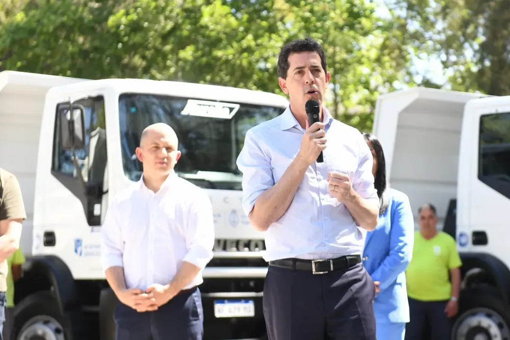 Avelino con Wado de Pedro
