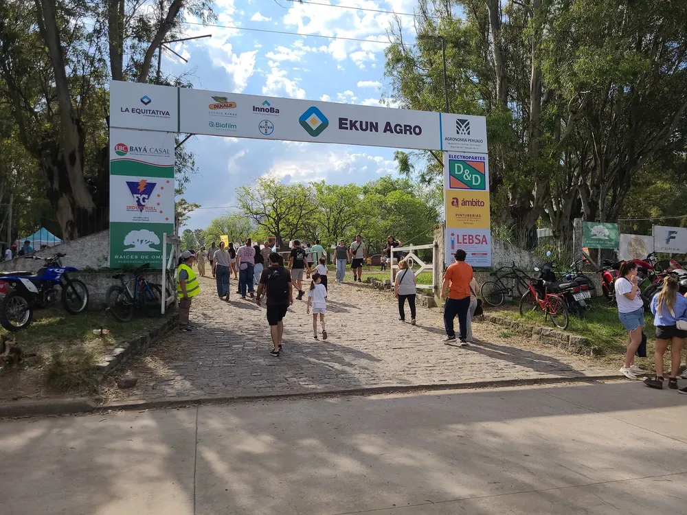 557573928_1204790485003639_5082774647066448593_n