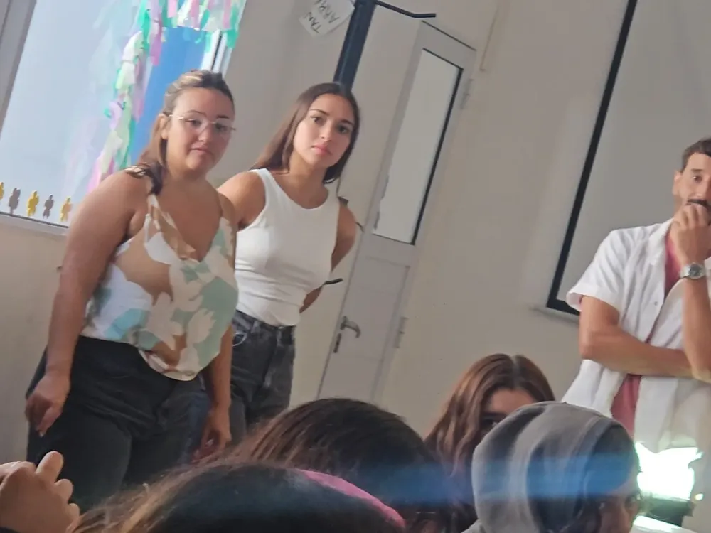 Becarias PODER ESTUDIAR