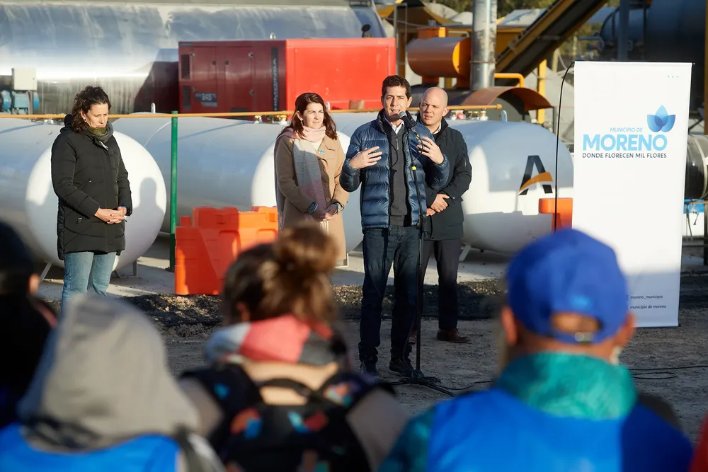 Wado y Avelino Zurro en Municipios de Pie