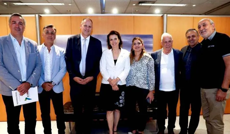 65c14c8c7c7a0_798_467!