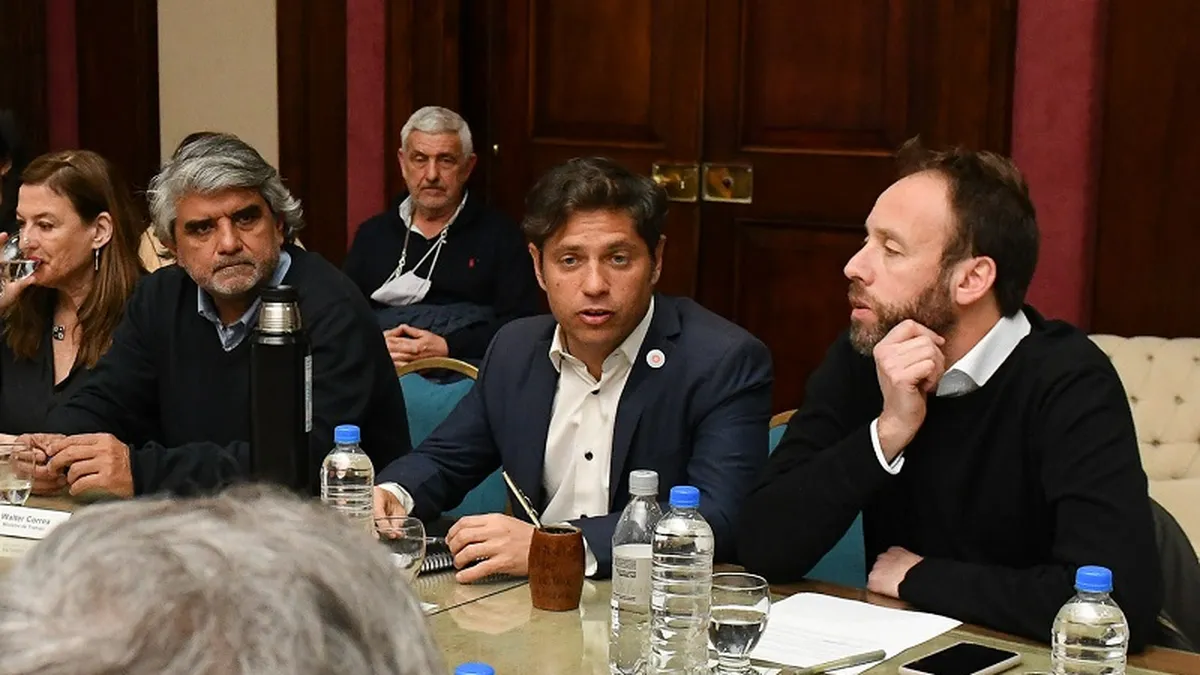 axel-kicillof-otorgo-un-aumento-salarial-empleados-publicos-la-provinciajpg
