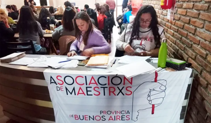 20250915185224_asociaciondemaestros-sindi1