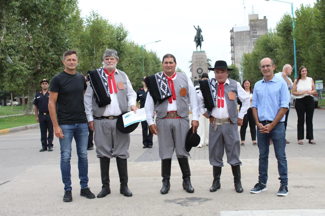 387dc1b9-e0a9-499a-8dc2-ae9d22982abd