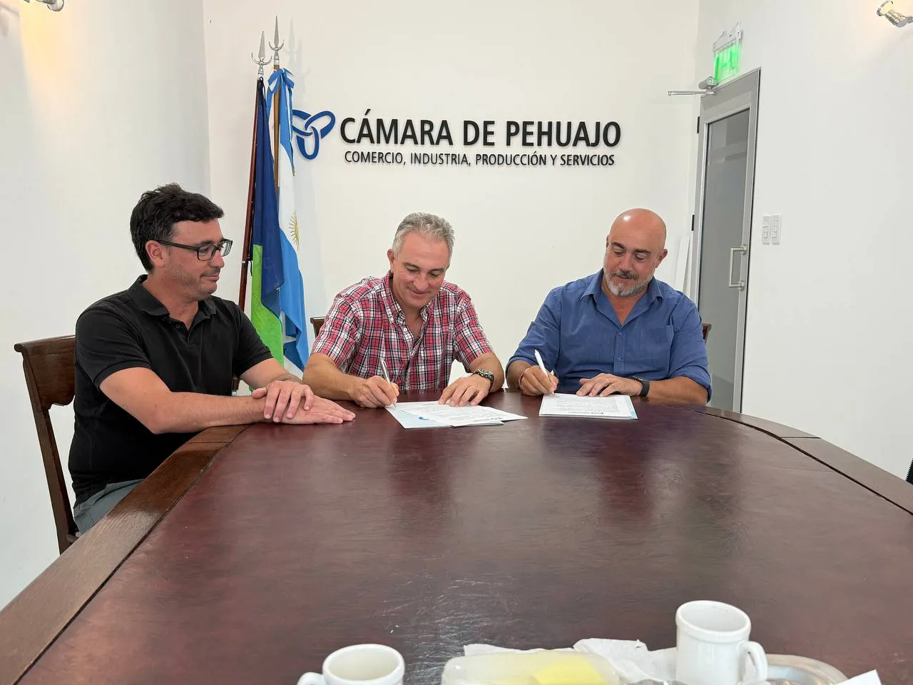 470879146_891865006425215_1570936616082977203_n