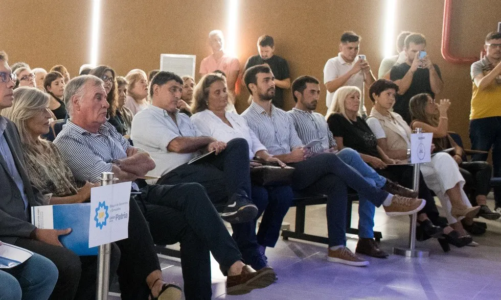 copia 484647192_1196082581880624_4081090370670970121_n