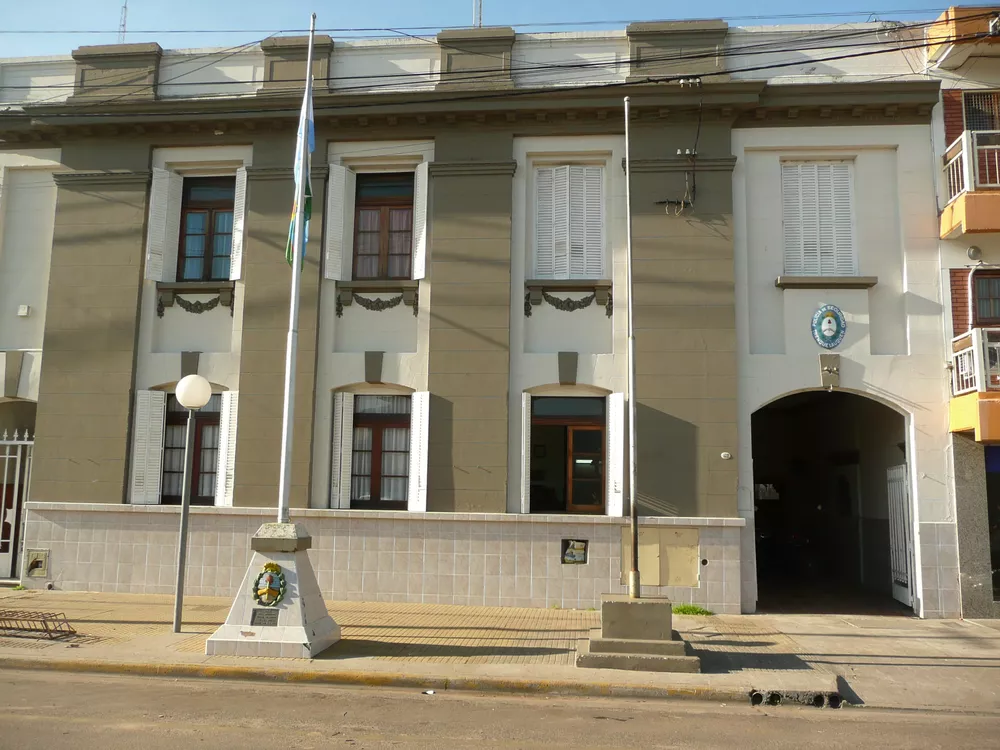 Trenque_Lauquen_-_Comisaría_Roca_y_Oro